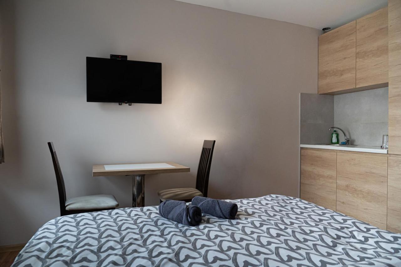Studio Apartments Maksimovic Ni Eksteriør bilde