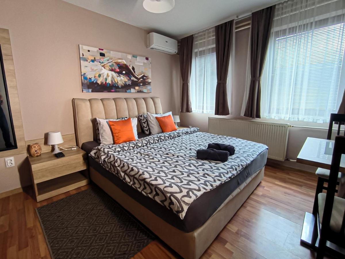 Studio Apartments Maksimovic Ni Eksteriør bilde