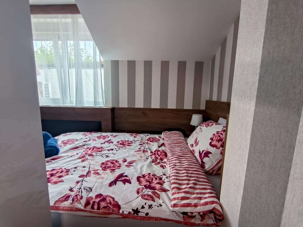 Studio Apartments Maksimovic Ni Eksteriør bilde