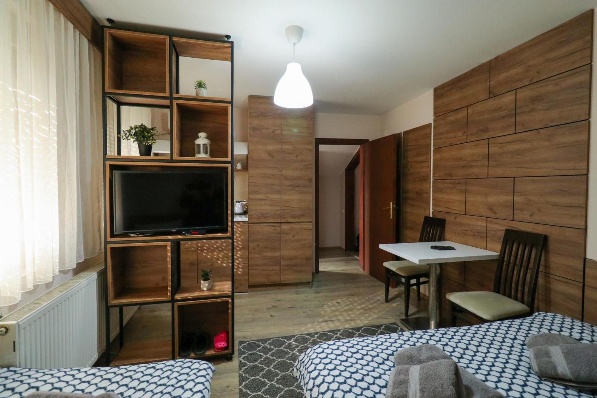 Studio Apartments Maksimovic Ni Eksteriør bilde