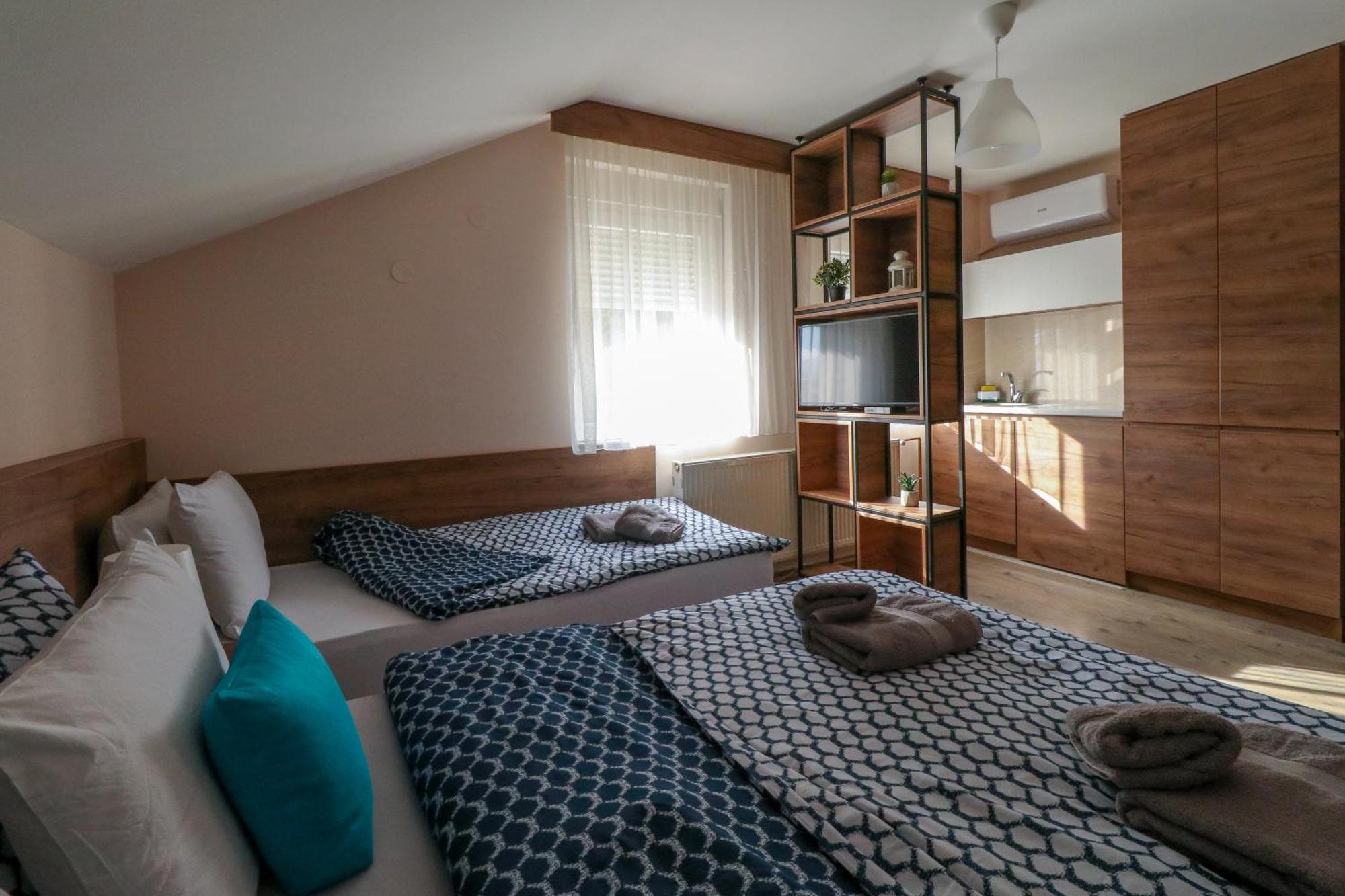 Studio Apartments Maksimovic Ni Eksteriør bilde